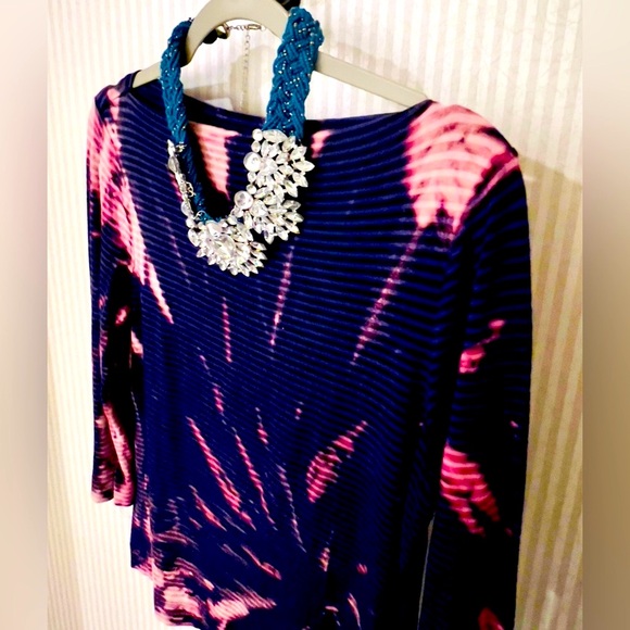 Reimagined handmade boatneck Cotton Top. Reverse Dye. - Picture 8 of 9